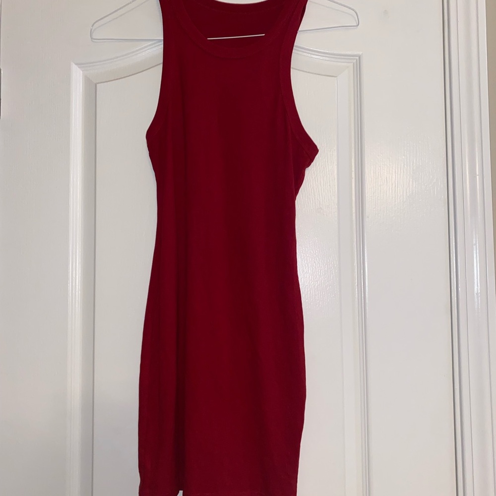 red body con dress.